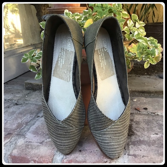 Tom’s Olive green Jutti flats - Picture 6 of 10